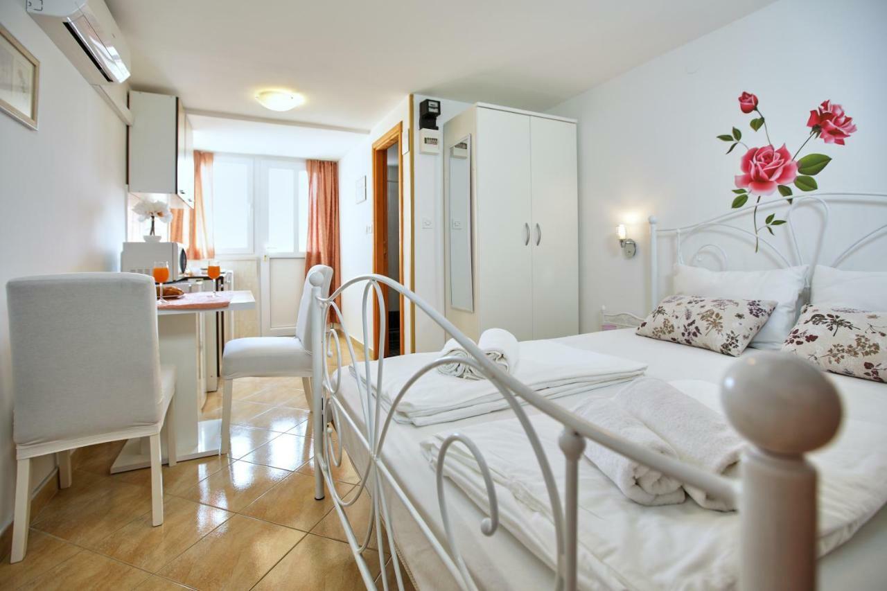 Studio Kristic, Cozy Studio With A Terrace Dubrovnik Eksteriør billede